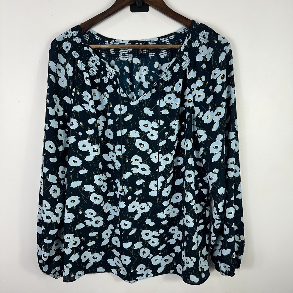 Jones New York Women Blouse M  Blue Floral Smocked Neck Romantic‎ Cottage Retro